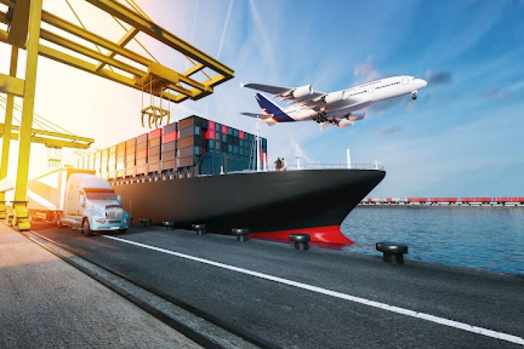 Thiếu Tính Liên Kết Vùng Trong Logistics Việt Nam: Rào Cản Cho Sự Phát Triển Kinh Tế